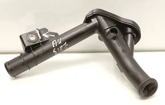 Renault Kangoo II Engine coolant pipe/hose 8200552604