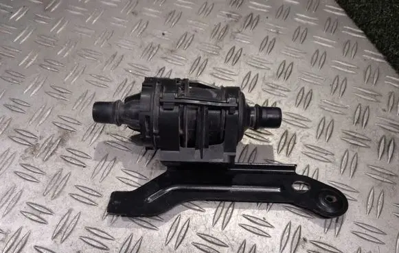 Renault Trafic III (X82) Electric auxiliary coolant/water pump 212001517R 212057743R