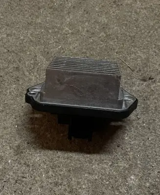 Mazda CX-7 Heater blower motor/fan resistor PM010010B