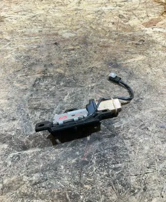 BMW 7 E65 E66 Tailgate/trunk/boot lock/catch/latch 7014872