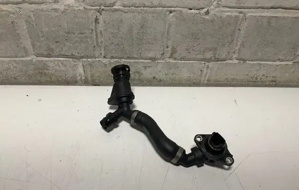 BMW 7 F01 F02 F03 F04 Breather hose/pipe 7640285 MAELE