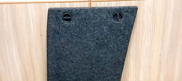 Trunk/boot lower side trim panel