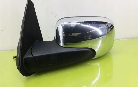 Chevrolet HHR Front door electric wing mirror 25848553