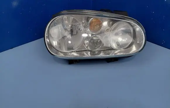 Volkswagen Golf IV Headlight/headlamp 1J1941016C 67736940