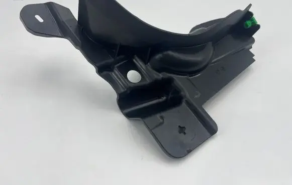 Volvo XC40 Engine splash shield/under tray 31694113