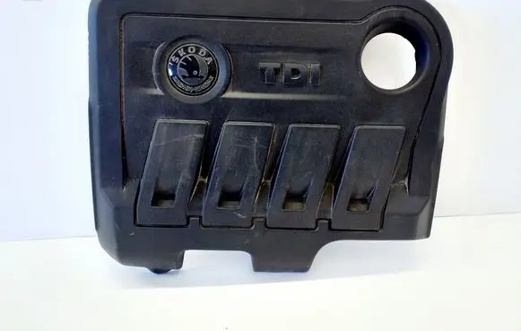 Skoda Yeti (5L) Engine cover (trim) 03L103925R 03L103925S