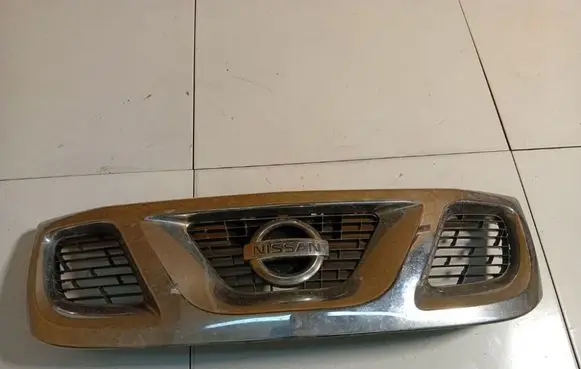 Nissan Terrano Front grill 623142X800