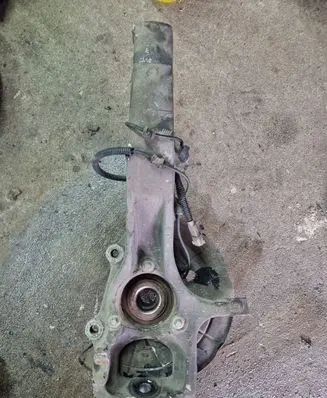 Jeep Grand Cherokee (WK) Front wheel hub