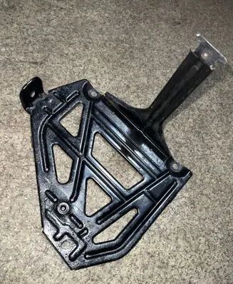 BMW 3 E46 Battery bracket 51718237364