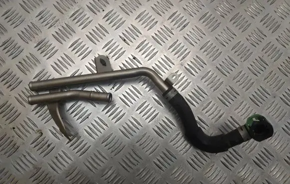 Lexus IS III XE30 Engine coolant pipe/hose