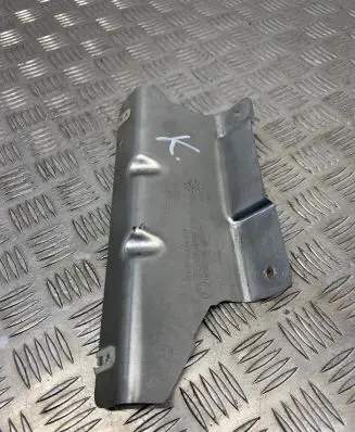 BMW X3 G01 Other engine bay part 10834710 7394755