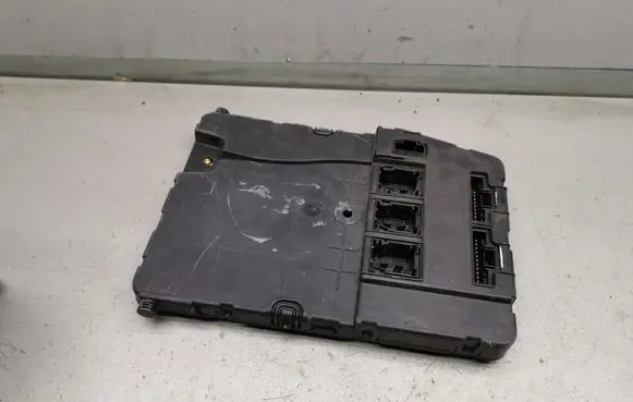 Renault Scenic II - Grand scenic II Comfort/convenience module 8200309693