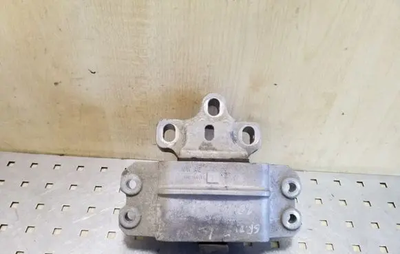 Audi A3 S3 A3 Sportback 8P Gearbox mount 1K0199555