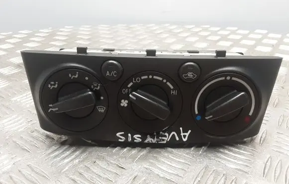 Toyota Avensis T250 Climate control unit 5590005121