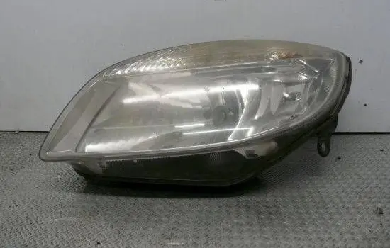 Skoda Fabia Mk2 (5J) Headlight/headlamp 160184