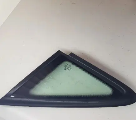 Volkswagen Touran II Front triangle window/glass 1T0845411