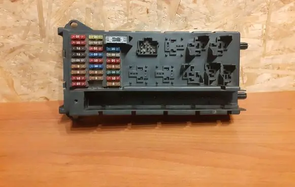 Mercedes-Benz Sprinter W906 Fuse box set 50JF11F02