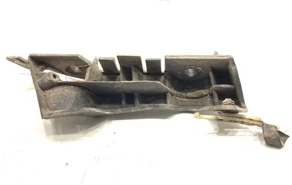 Audi A4 S4 B8 8K Front bumper mounting bracket 8K0807284