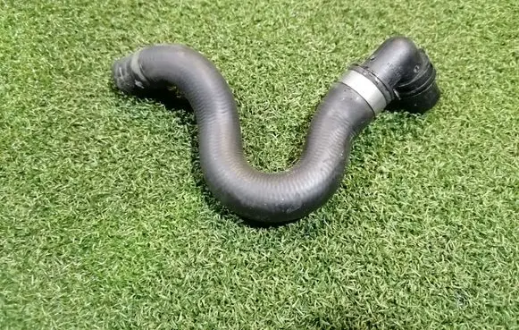 Mercedes-Benz E W213 Engine coolant pipe/hose A2058305005