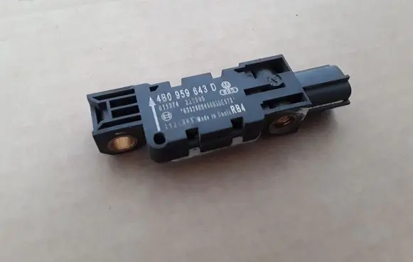 Audi A8 S8 D3 4E Airbag deployment crash/impact sensor 4B0959643D