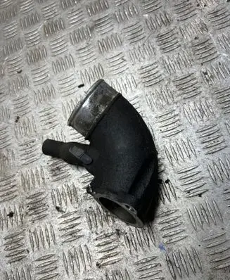 Toyota Land Cruiser (J120) Intercooler pipe mounting bracket
