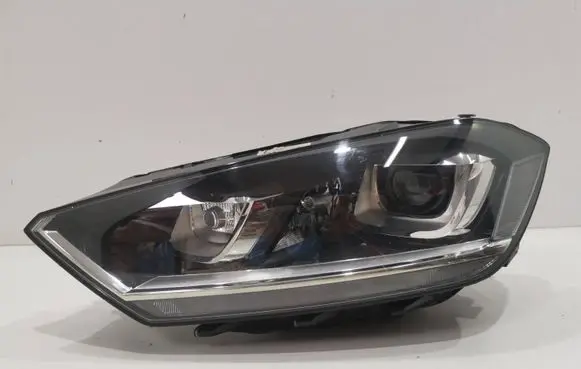 Volkswagen Golf Sportsvan Headlight/headlamp 517941031b