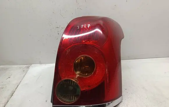 Toyota Avensis T250 Rear/tail lights