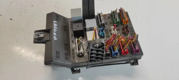 Renault Laguna II Fuse box set 7700821586