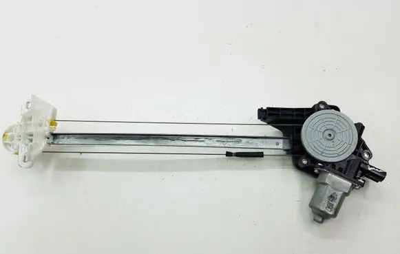 Honda CR-V Rear door window regulator with motor A047CM012360