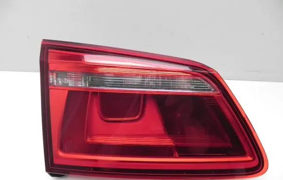 Volkswagen Golf VII Rear/tail lights 510945093L A586