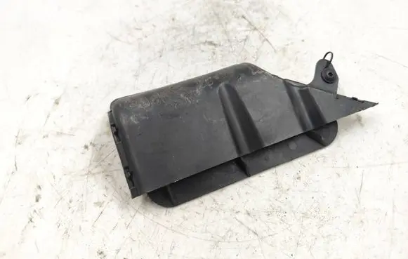 Audi Q7 4L Air intake duct part 7L0819623A