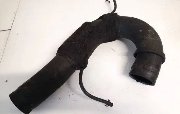 Intercooler hose/pipe
