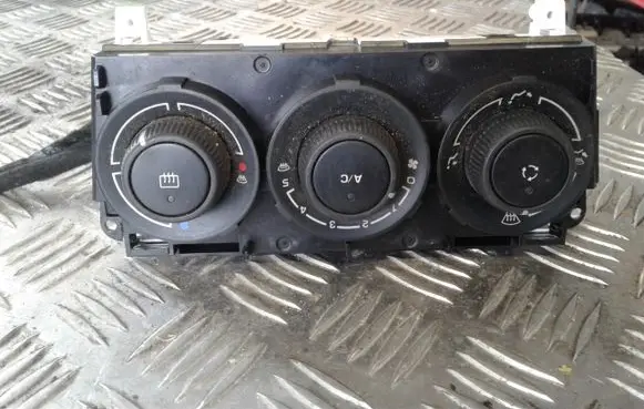 Peugeot 308 Climate control unit T1000220K