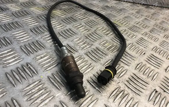 Mercedes-Benz SLK R170 Lambda probe sensor 0015402117 A0015402117