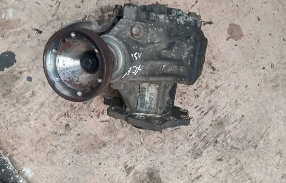 Volvo XC70 Gearbox transfer box case P31256301