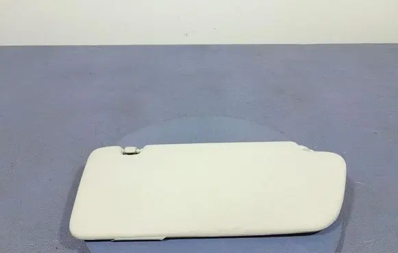 Peugeot 5008 Sun visor