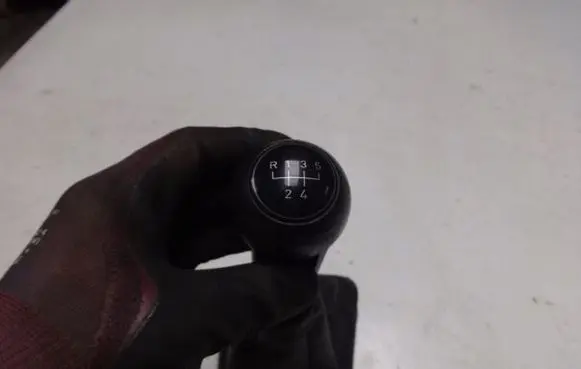Seat Toledo IV (NH) Gear lever shifter trim leather/knob 