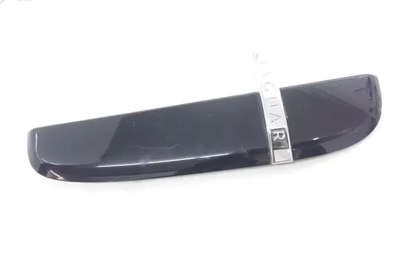 Fender trim (molding)