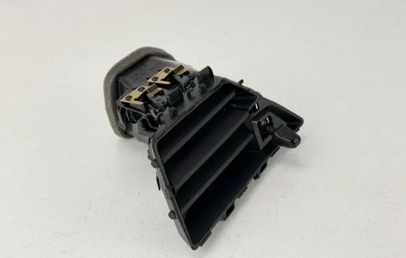 BMW i4 Dashboard side air vent grill/cover trim 5A8E2C0 17852912 563953