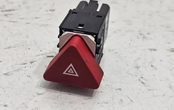 Volkswagen Golf Plus Hazard light switch 5M0953509A