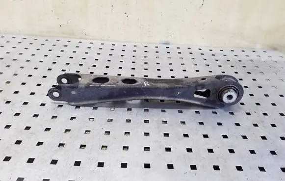 Rear control arm