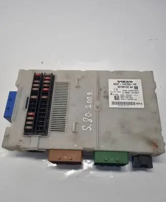 Volvo S80 Comfort/convenience module 6G9T14C256HE 30786132AA 3659AF01125TP