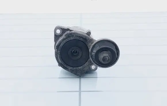 Honda Civic Engine mount bracket JH16