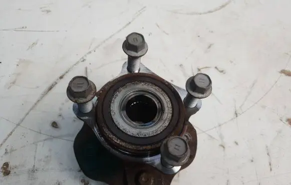 Lexus RX 450H Rear wheel bearing hub 