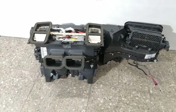 Mercedes-Benz E W212 Interior heater climate box assembly A2128302560 A2128702110