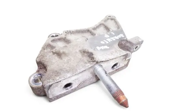 KIA Sorento Gearbox mounting bracket