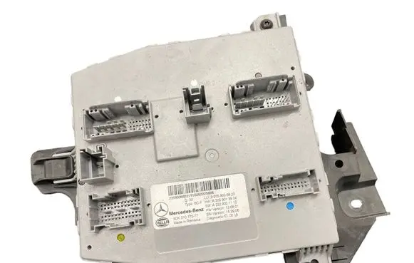 Mercedes-Benz C W205 Comfort/convenience module A2059006822 A2059013904 A2229021112