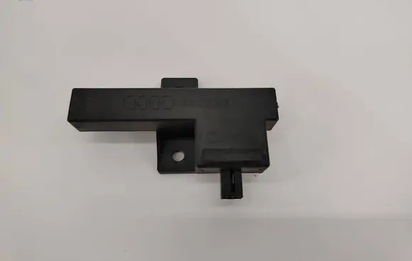 Audi A8 S8 D4 4H Keyless (KESSY) go control unit/module 8K0907247 33542221