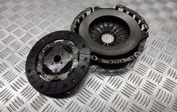 Audi 80 90 S2 B4 Pressure plate 