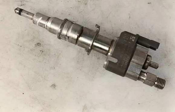 Fuel injector